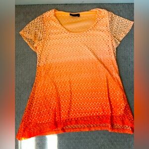 Women’s Flared Tunic Style Top Size XL. Peach/Coral
